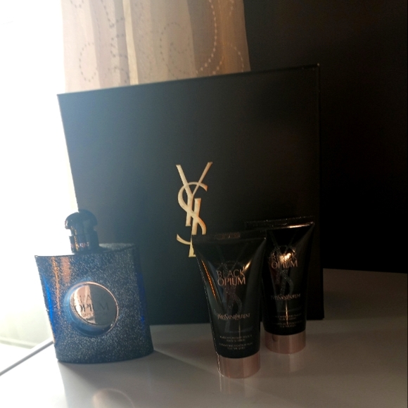 Yves Saint Laurent Other - Black Opium Eau De Parfum Intense gift set (3.0 fl oz)